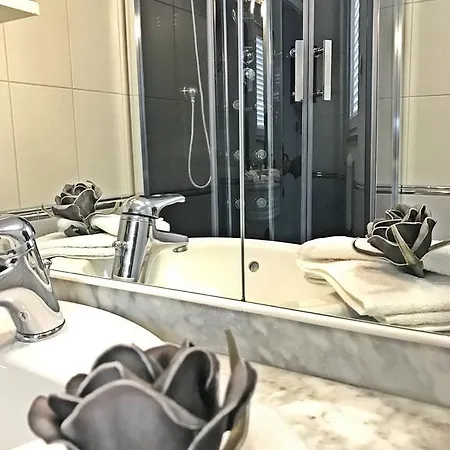 Apartman Lorena *